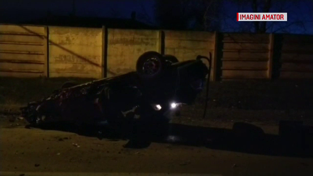 Un șofer băut s-a răsturnat cu maşina în timp ce era urmărit de poliţie, în Caracal