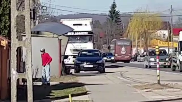 Ce s-a întâmplat după ce un șofer de camion s-a urcat băut la volan, în Dolj