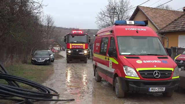 Momente de groază în Alba. Un bărbat a murit îngropat de pământ, după 5 ore de chin
