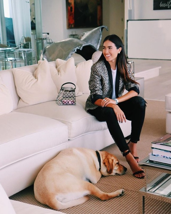 Cum arată iubita milionarului Gianluca Vacchi, cu 27 de ani mai tânără. GALERIE FOTO