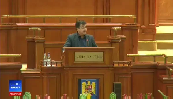 Circ în Parlament. Deputatul PSD Eugen Nicolicea, numit ”cocotă bătrână” de un liberal