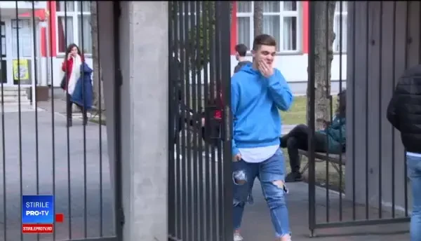 Testele grilă au produs confuzie la Simulare BAC 2019. "Şi o maimuţă scoate 25%"