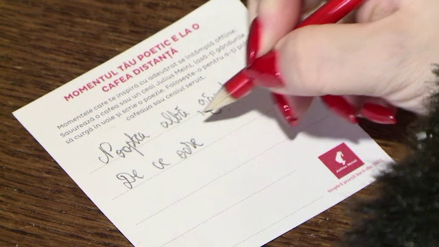 Ce a scris o tânără pe hârtie pentru o cafea gratis. S-a întâmplat în mai multe cafenele din ţară