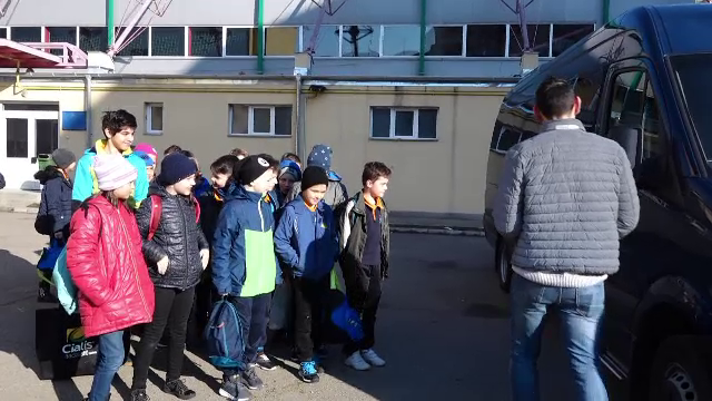 Suntem pe locul 2 în Europa la obezitate infantilă. Motivul pentru care elevii nu mai fac sport