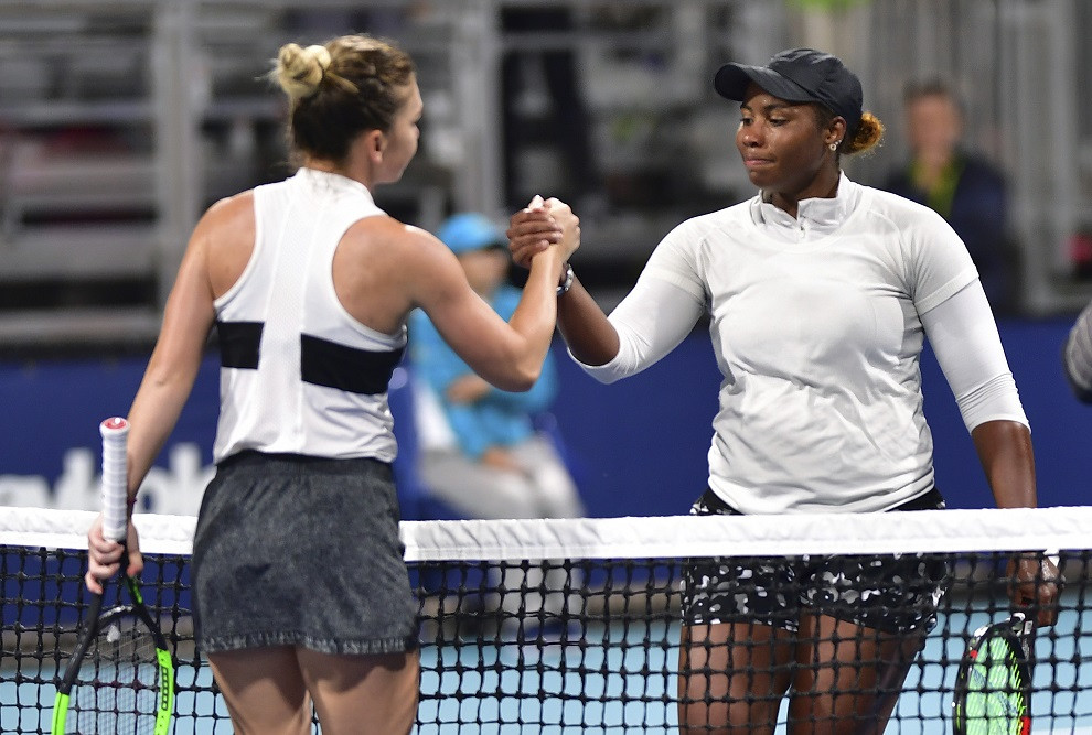 Simona Halep s-a calificat în turul 3 al turneului de la Miami. Buzărnescu a pierdut