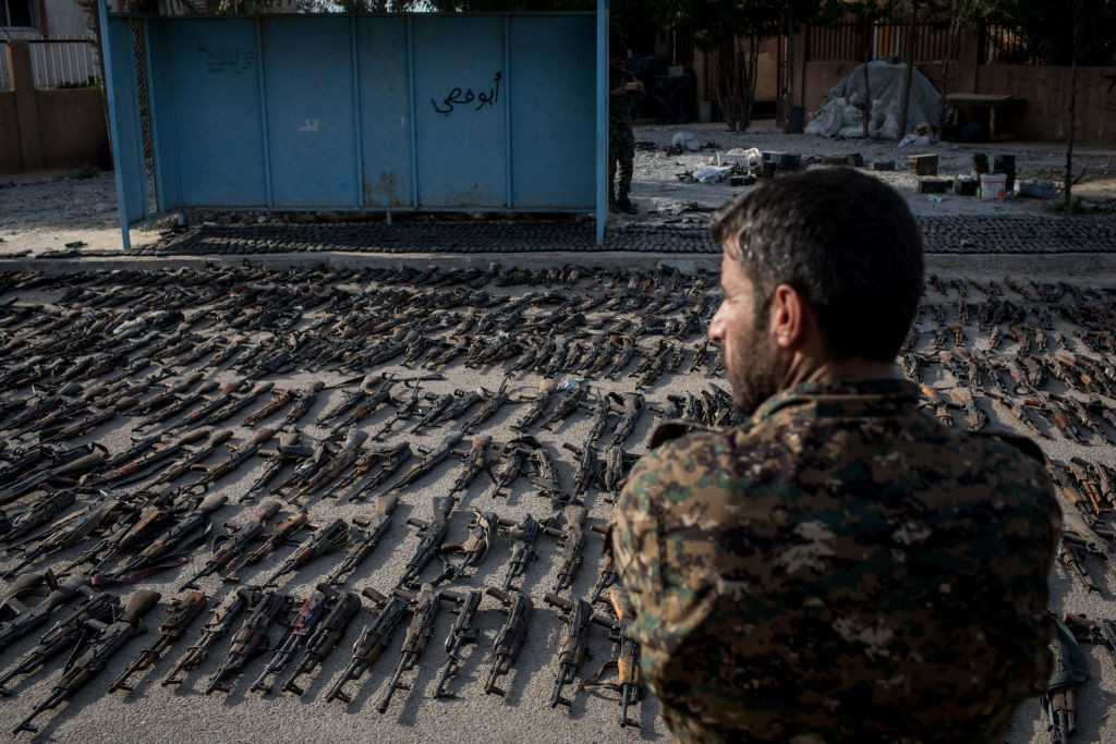 Kurzii au anunţat înfrângerea completă a Statului Islamic în Siria. "Mii de martiri"