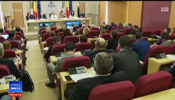 Plângere împotriva lui Firea și a lui Negoiță. Unde ar putea apărea blocuri de 14 etaje