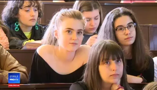 Lecție pentru elevi. Ce-ar putea face dacă ar economisi banii de cafea în fiecare zi