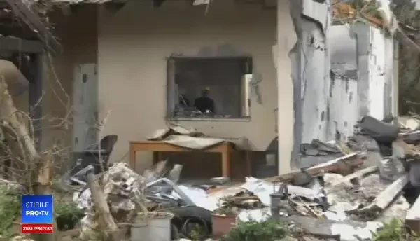 Armata israeliană efectuează bombardamente în Fâşia Gaza