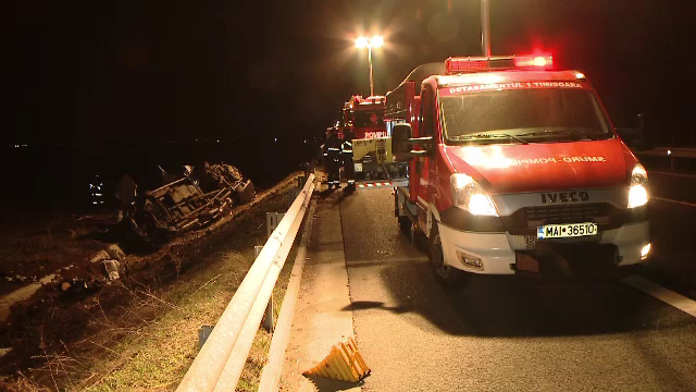 Accident grav pe A1. Un bărbat a murit în timp ce încerca să schimbe roata maşinii