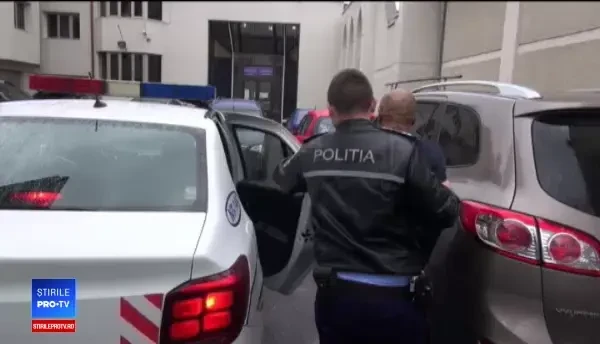 Motivul pentru care un bărbat și-a înjunghiat mortal fiul și soacra, la Piatra Neamț