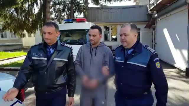 A muncit în Anglia și a trimis 15.000 lire acasă. Ce a făcut soția cu banii încât a bătut-o