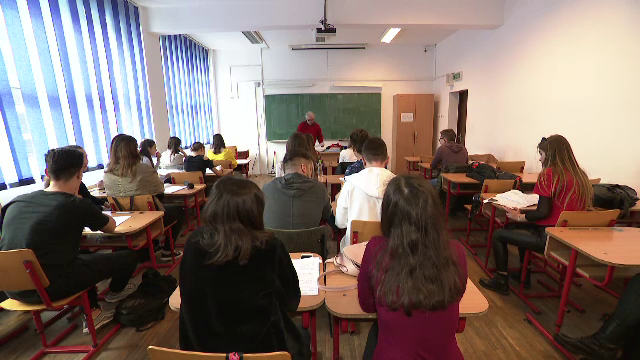 Bacalaureat 2019. Elevii susțin miercuri și joi proba competenţelor la limba maternă