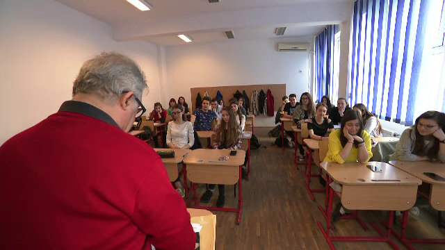 Dialog amuzant între un elev și polițisti: „A lua bacul nu este totuna cu a lua BAC-ul”