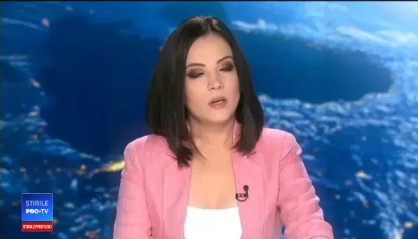 Momentul în care o mașină se răstoarnă, în Timișoara. Greșeala comisă de șofer