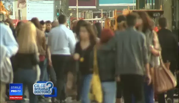 Cum să ne protejăm de toxicitatea din online. Sfaturi de la vloggerița Andra Gogan