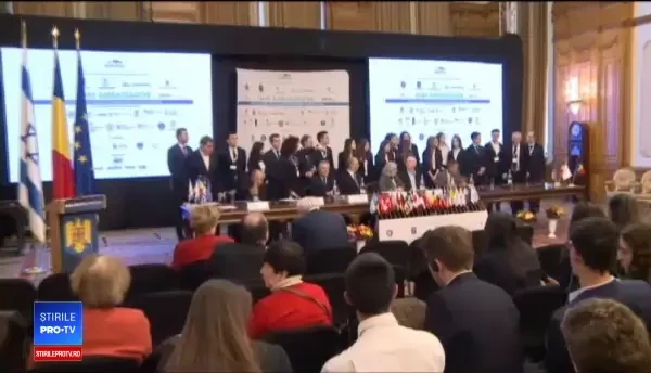 Cum se pregătesc 300 de elevi din București pentru a deveni diplomați de carieră