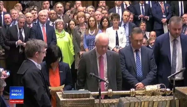 Parlamentul britanic a respins a treia oară tratatul privind Brexitul. Reacția Theresei May