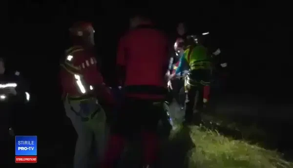 Un turist a căzut de pe zidurile cetăţii Şoimoş, unde s-a urcat pentru un selfie