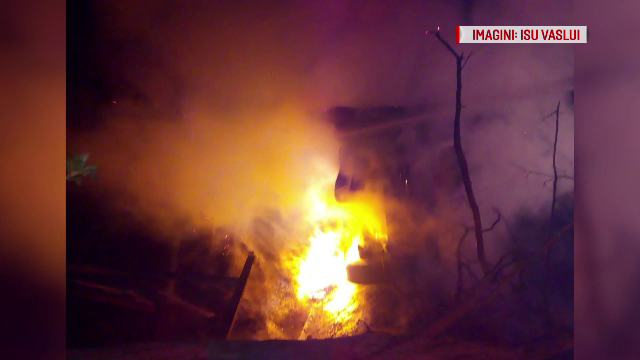 Șofer din Vaslui, în stare de șoc. Gestul său înainte ca mașina să izbucnească în flăcări