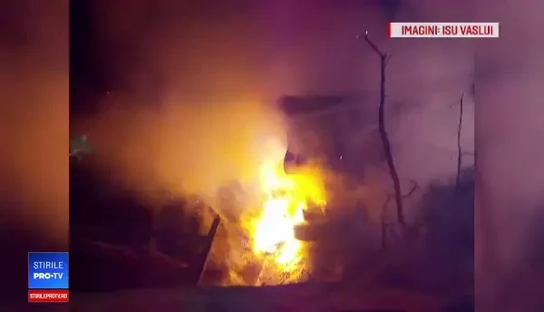 Șofer din Vaslui, în stare de șoc. Gestul său înainte ca mașina să izbucnească în flăcări