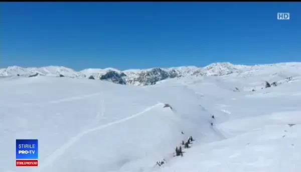 Zi însorită la munte. A fost plin de turiști la Sinaia, la cota 2.000