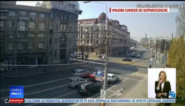 Impact filmat în centrul Ploieştiului. Pățania unui șofer care a forțat trecerea