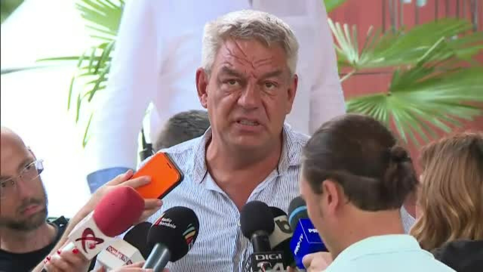 Mihai Tudose a fost externat. Medicii i-au recomandat să renunțe la cafea și țigări