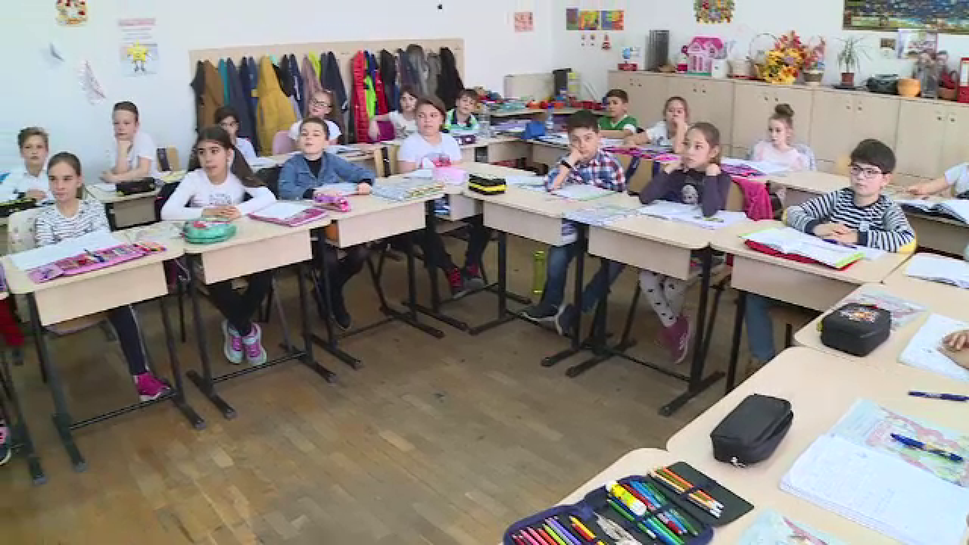 O nouă revoluţie a învăţământului. Clasele se decalează cu un an, noi examene naţionale
