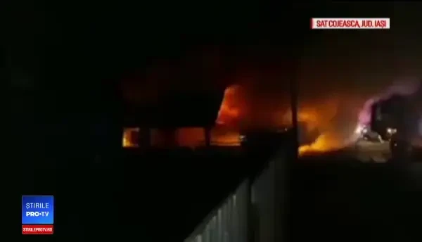 O familie cu doi copii de 4 şi 5 ani a rămas sub cerul liber. Lecţia de omenie oferită de vecini