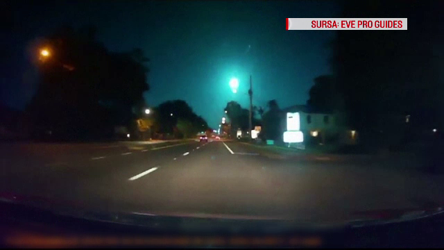 O minge de foc a luminat cerul în SUA. Reacția martorilor