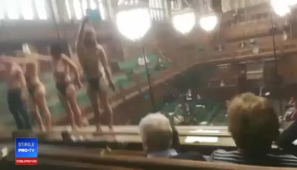 Protest inedit la dezbaterile privind Brexit: "Parlamentul a devenit mai nebun"