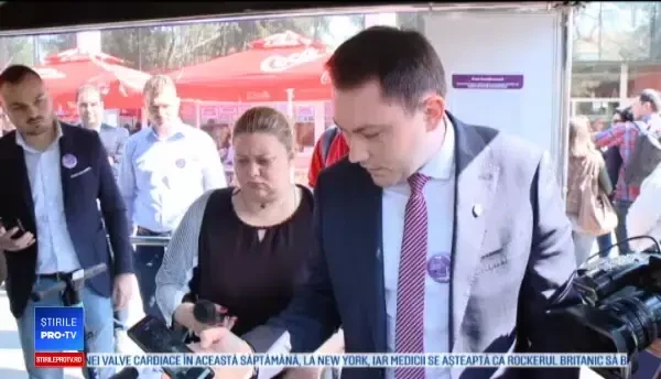 S-a inaugurat sistemul de închiriere a trotinetelor electrice din Timișoara. Robu a testat-o pe prima