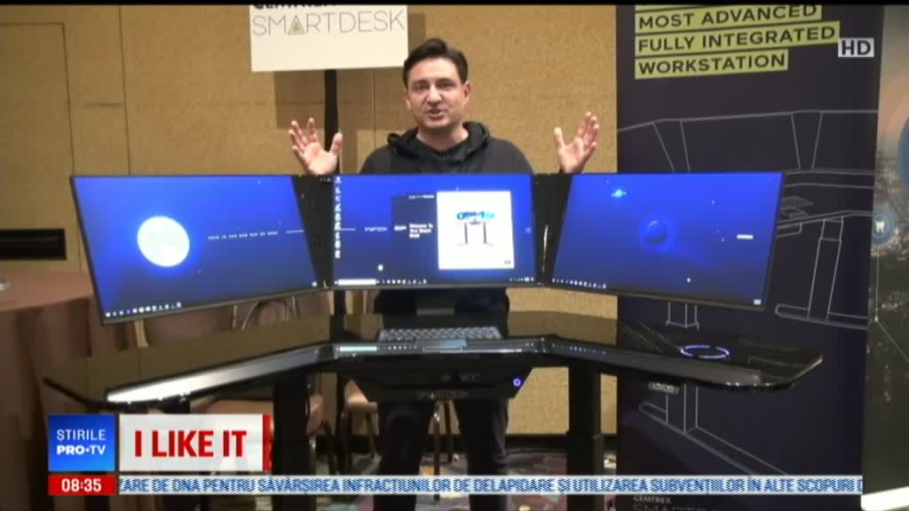 Cel mai inteligent birou de pe planetă, la iLikeIT. Are 3 monitoare și un computer