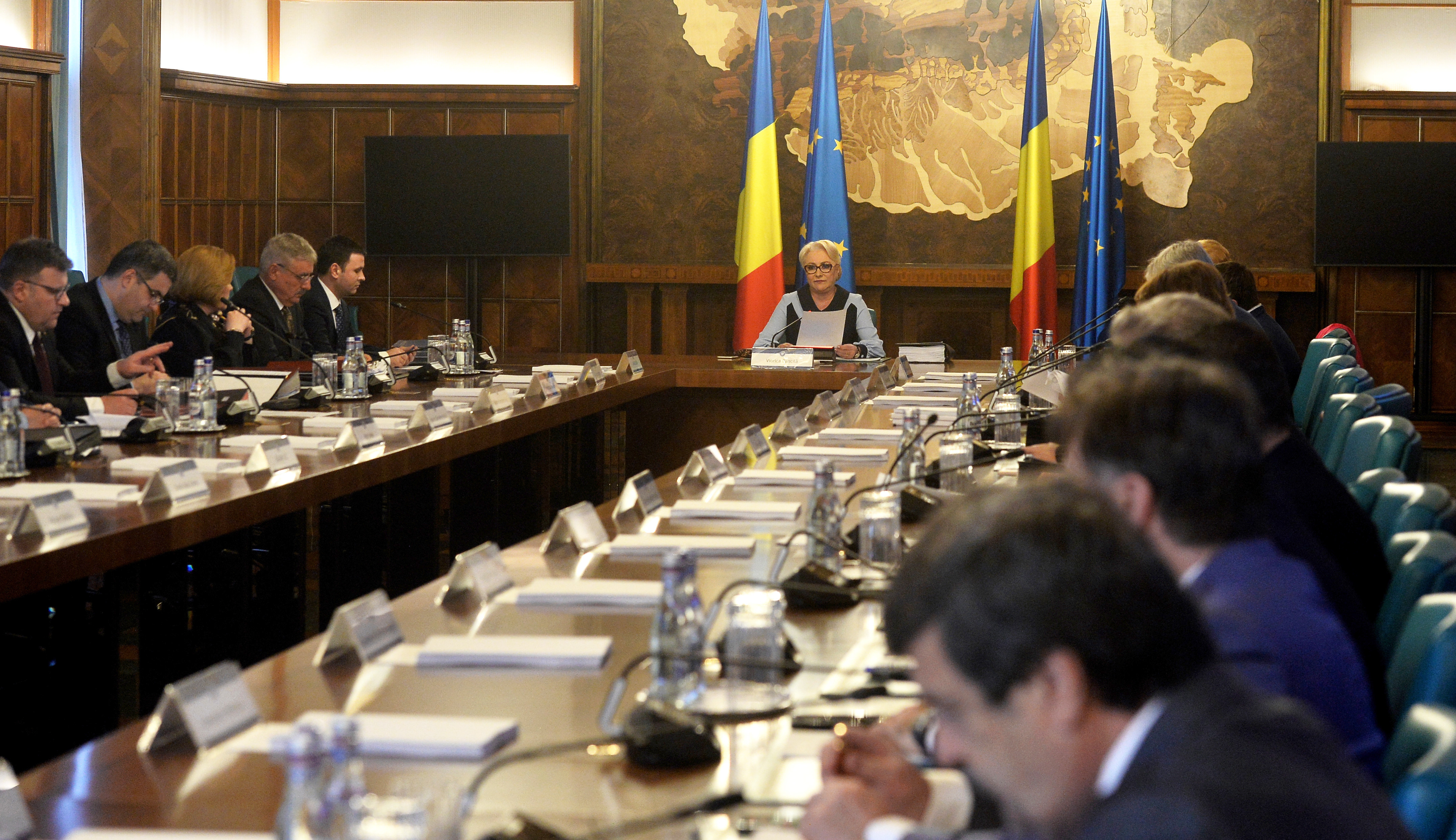 Dăncilă anunță construirea, amenajarea şi dotarea a 1.000 de grădiniţe cu profil sportiv