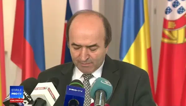 Ministrul Toader îi răspunde lui Timmermans: ”Să ne respectăm competenţele”