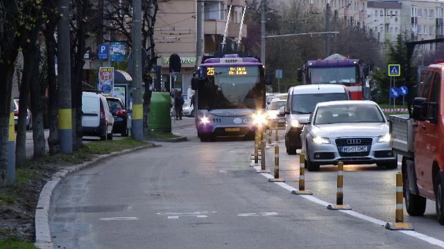 Metodele găsite de marile orașe pentru fluidizarea traficului. Capitala rămâne un dezastru