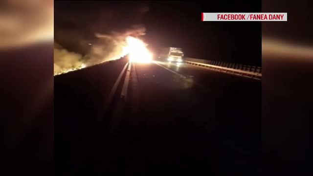 O mașină s-a făcut scrum pe A1 din cauza unui scurtcircuit