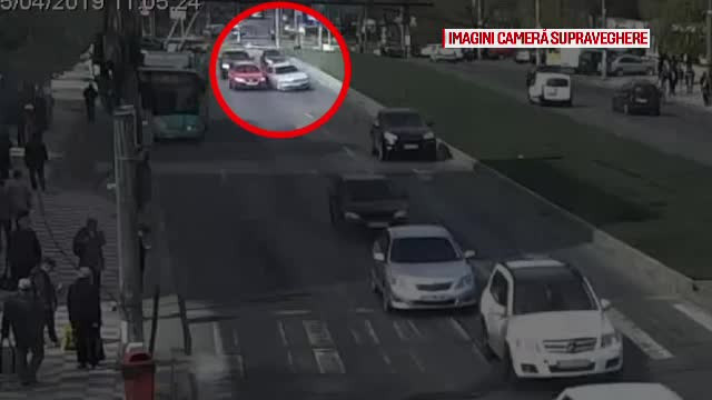 Momente jenante pentru un șofer de 23 de ani, care s-a crezut pilot pe BMW prin Galați