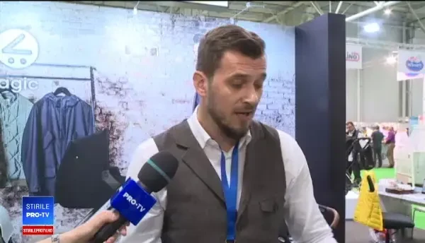 Cât costă „bona digitală”. Părinții primesc alerte pe telefon despre starea copilului