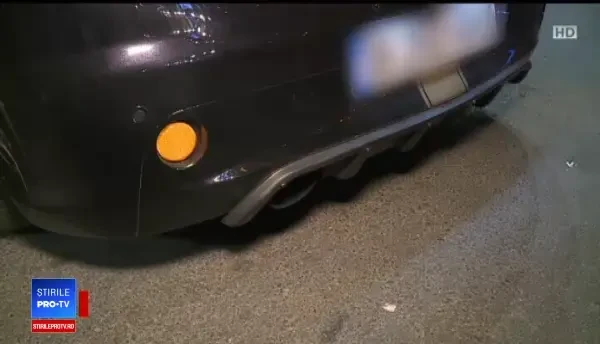 Razie la vehiculele tunate. Un tânăr a fost prins că și-a scos semnalizarea