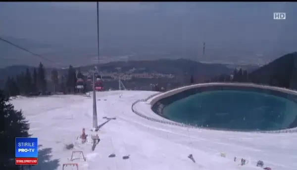 Ultimul weekend de schi la munte. Prețurile în Poiana Brașov, mai mici cu 30%