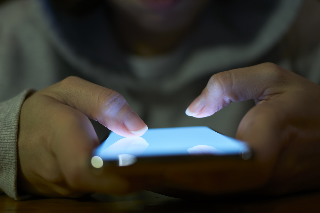 O adolescentă a ajuns la spital din cauza rețelelor de socializare. „Era ca un premiu”