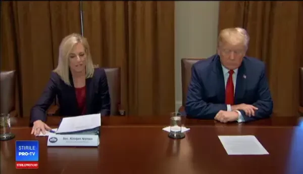 Donald Trump a anunțat demisia secretarului american pentru Securitate Internă