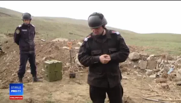 Alertă într-o localitate din țară. Descoperirea unui sătean care căuta metale în pădure