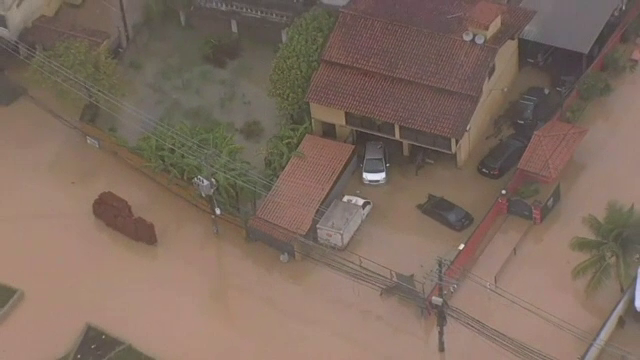 Situație de criză în Rio de Janeiro. Inundațiile au ucis mai mulți oameni