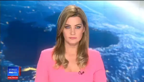 Un tramvai fără vatman a lovit două mașini după o pană de curent, în Timișoara