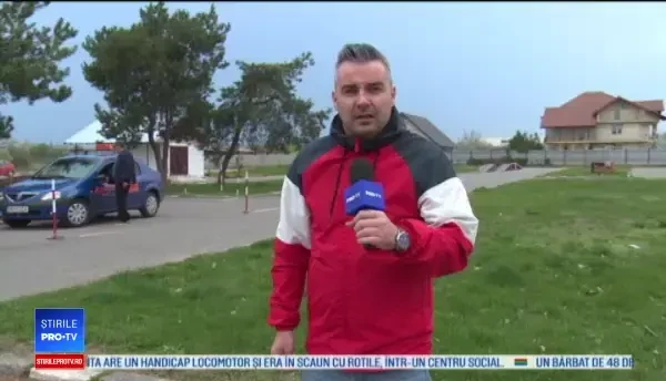 Incident neobișnuit lângă un poligon auto. Instructorul, nevoit să sară în mers