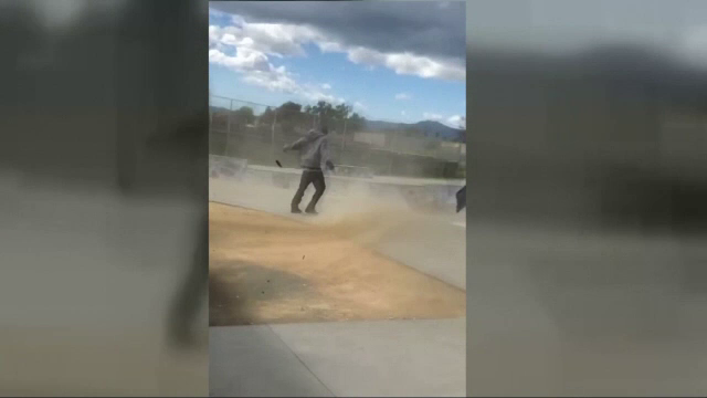 Statele Unite, lovite de un ciclon-bombă. Tornadă surprinsă în curtea unei școli