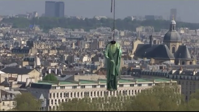 Motivul pentru care 16 statui celebre din Paris au fost ”decapitate”